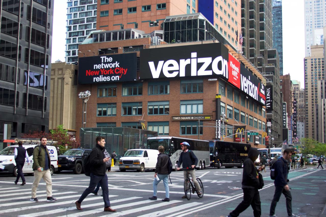 Verizon billboard in Times Square, New York City